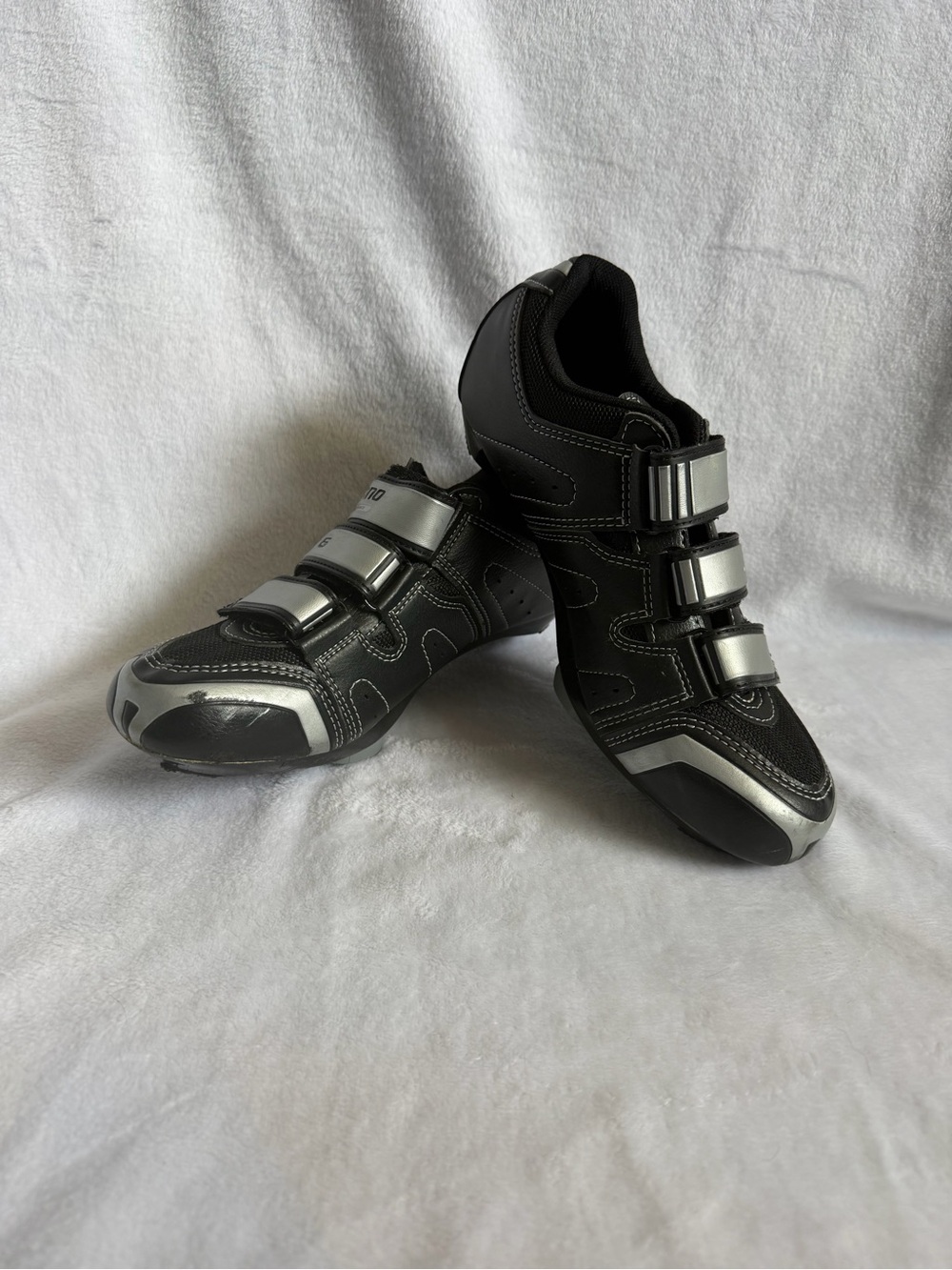 Shimano SH-R076 Road Cycling Shoes EU 42 US Men 9 Women’s 11